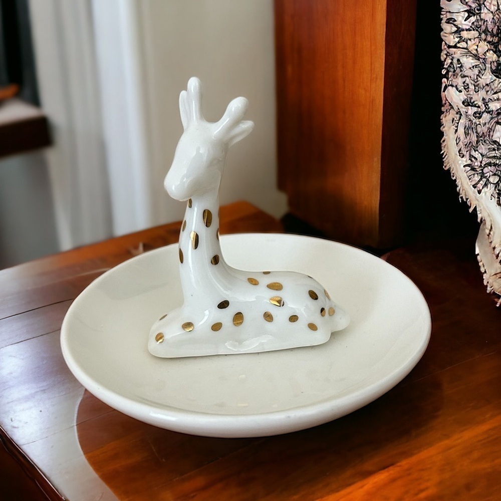White Gold Spotted Giraffe Ceramic Ring Jewelry Trinket Holder